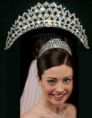 Irish Garland BRIDAL Crown Tiara - CrownDesigners